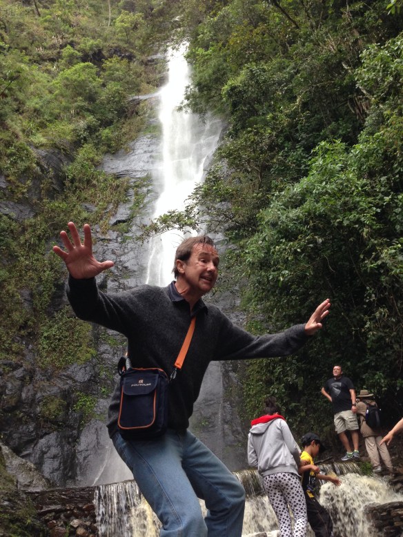 "El Profesor" en la cascada de "San Félix"