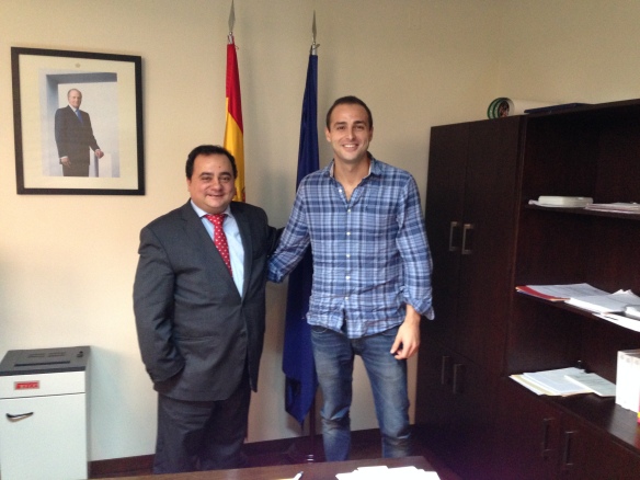 Con Ignacio Sánchez Taboada (Cónsul General de España en Santa Cruz de la Sierra). Previamente sus destinos fueron Jamaica y Angola
