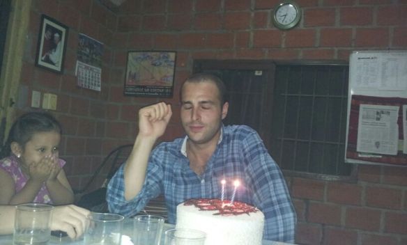 Pidiendo mi deseo antes de soplar las velas