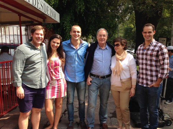 Mis Padres, Hermano y yo con Alvaro y Rebeca