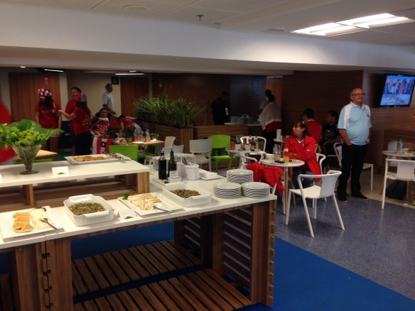 Interior del Estadio donde comimos y vimos el partido previo a España que se jugaba entre Holanda y Australia en Porto Alegre