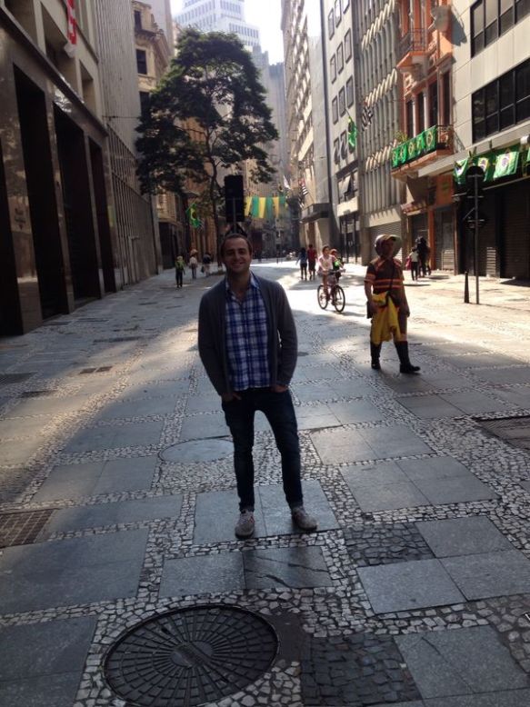 Centro de Sao Paulo. Como podéis observar todo estaba lleno de banderas para animar a Brasil en el Mundial 